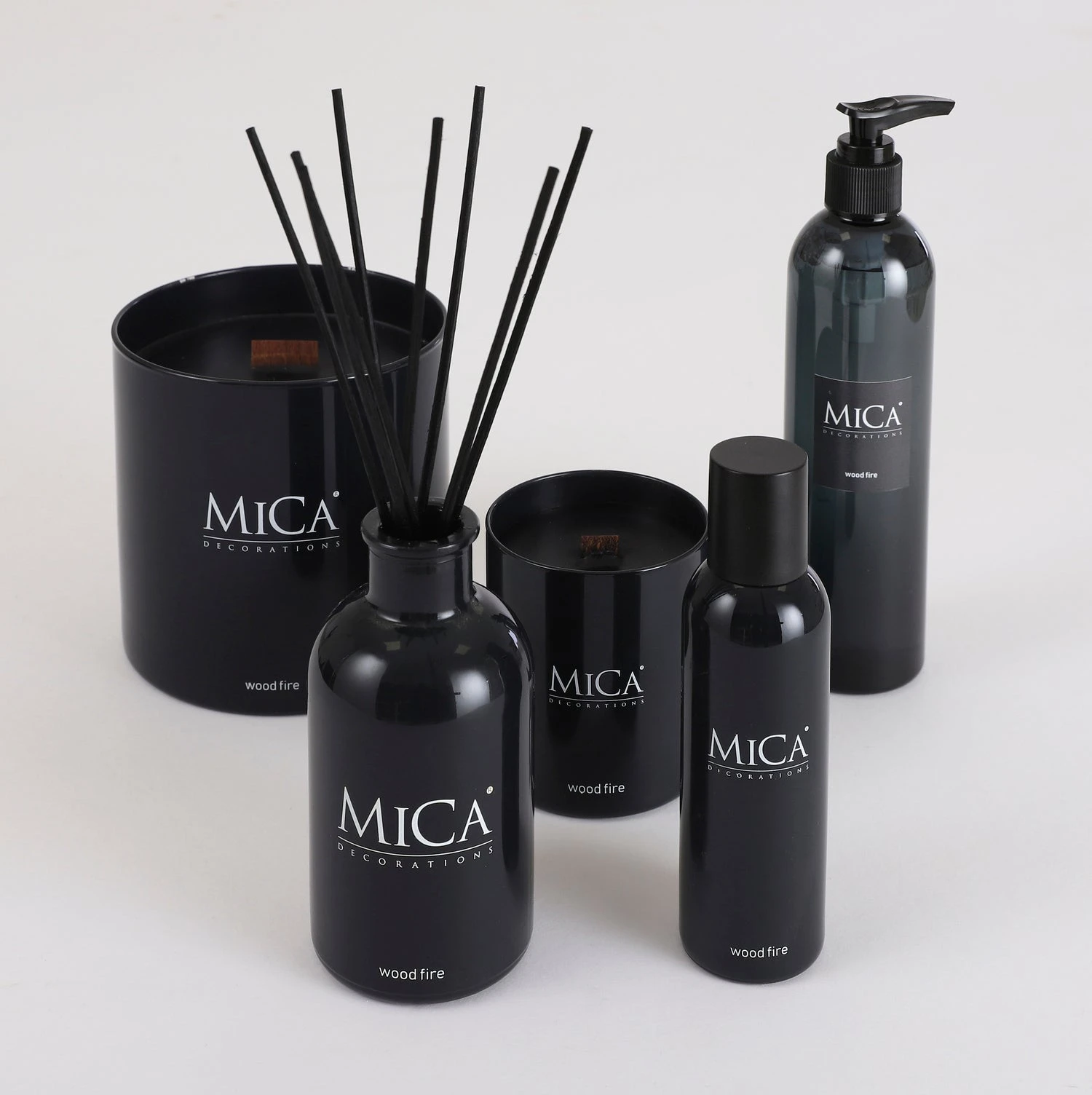 Mica Decorations Handzeep Wood Fire 300 Ml 4 Mica Decorations Handzeep Wood Fire 300 Ml - Image 2