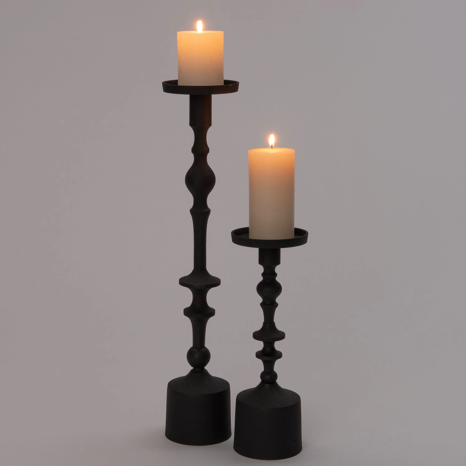 Intratuin Kandelaar Youp Zwart D 11,3 H 33 Cm 4 Intratuin Kandelaar Youp Zwart D 11,3 H 33 Cm - Image 2