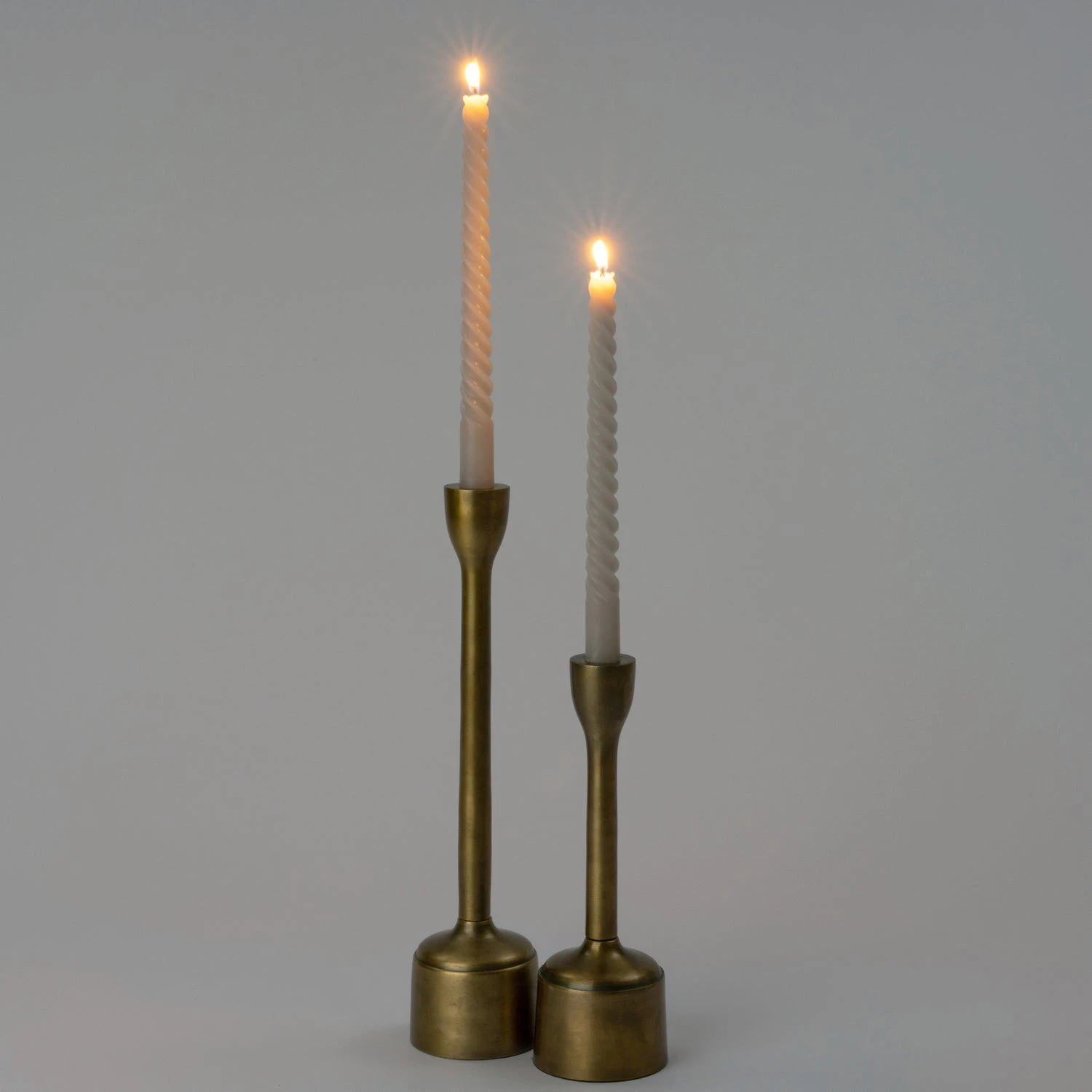 Intratuin Kandelaar Aina Goud D 8,5 H 25 Cm 4 Intratuin Kandelaar Aina Goud D 8,5 H 25 Cm - Image 2